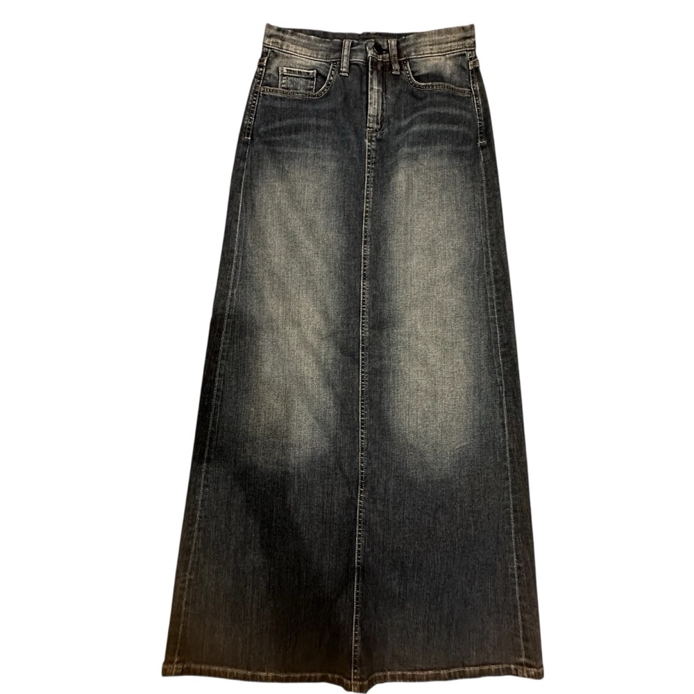 Blank NYC Denim Skirt. Size: 25 Women’s